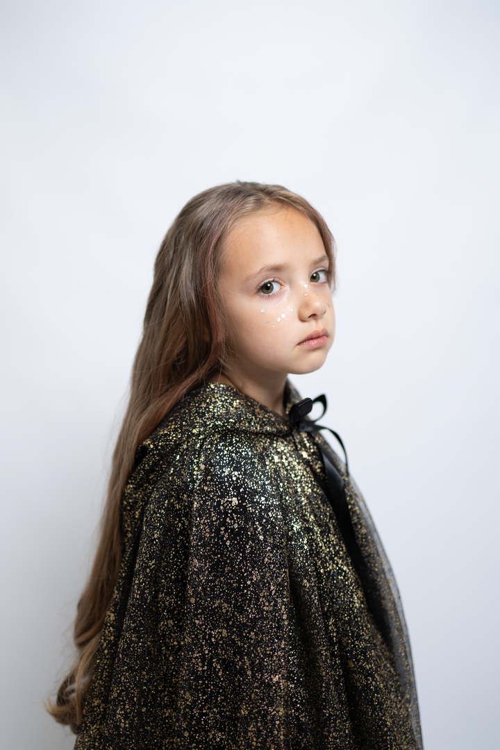 Magic cloak Minna | haunted glam
