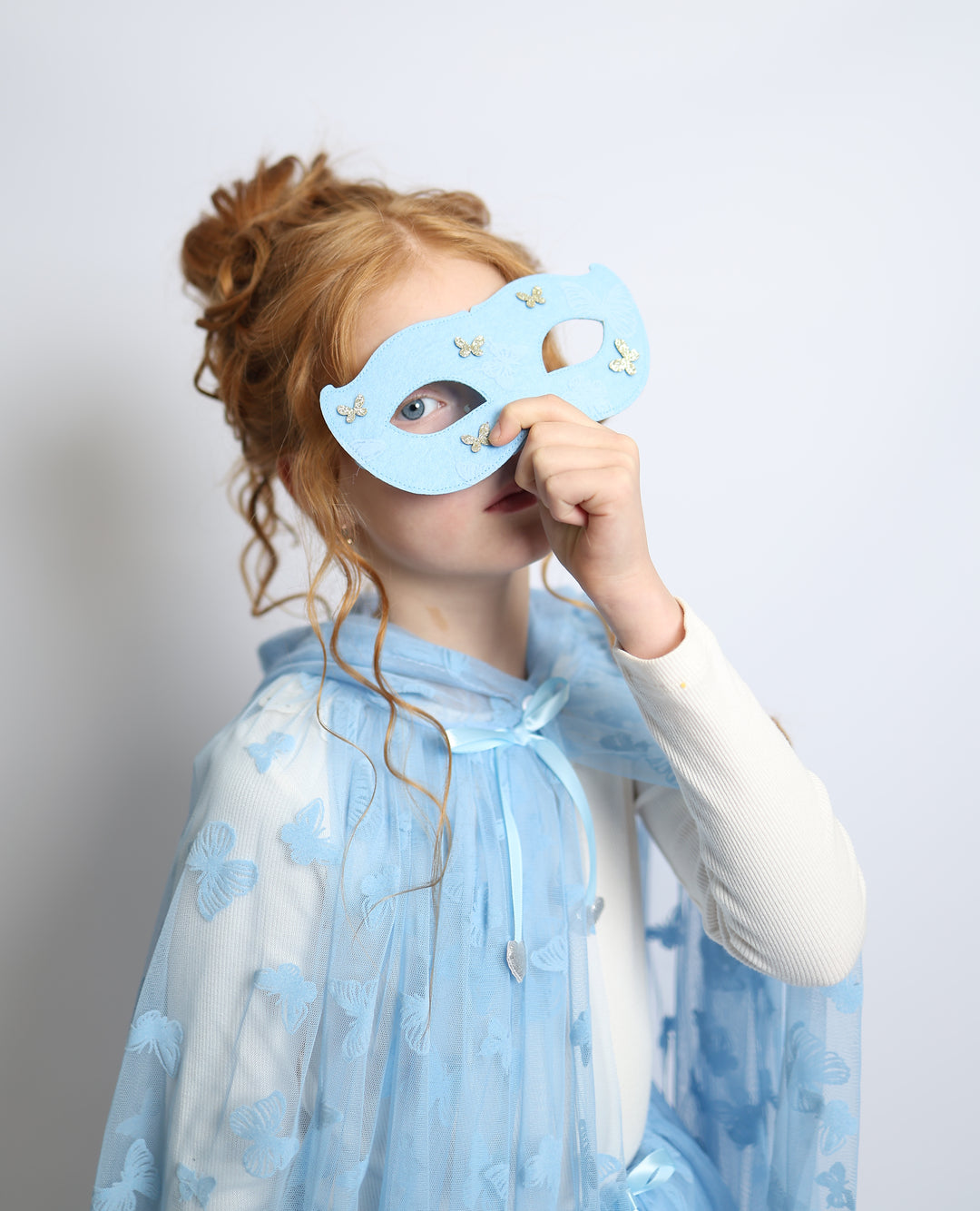 Venetian mask | whisper