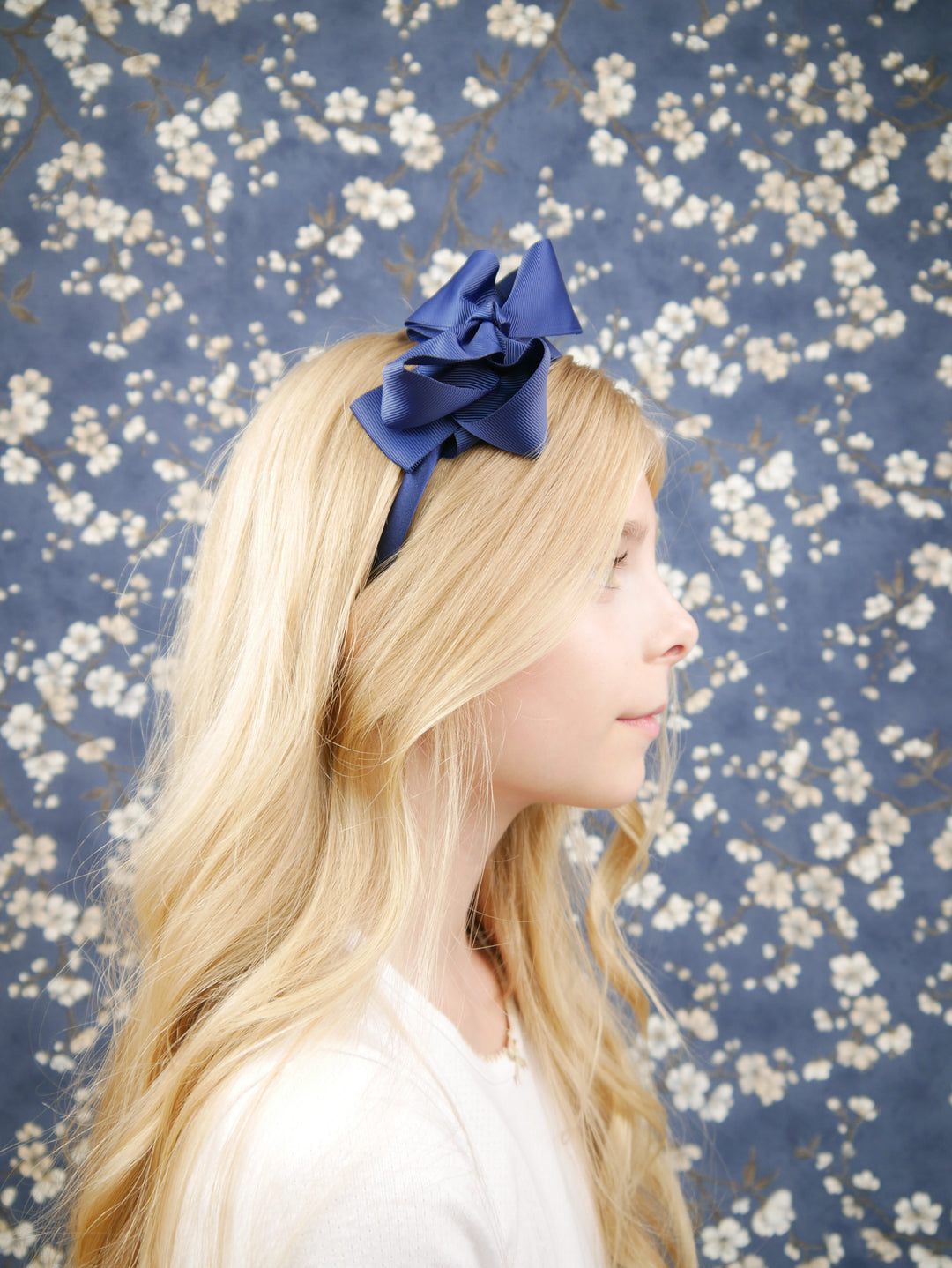 Haarreif Perpetua mit oversized Schleife | london sky